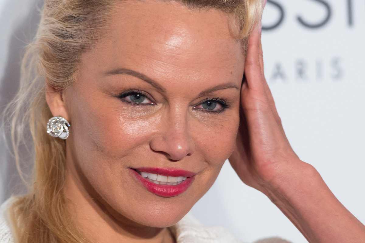 pamela anderson com'è oggi